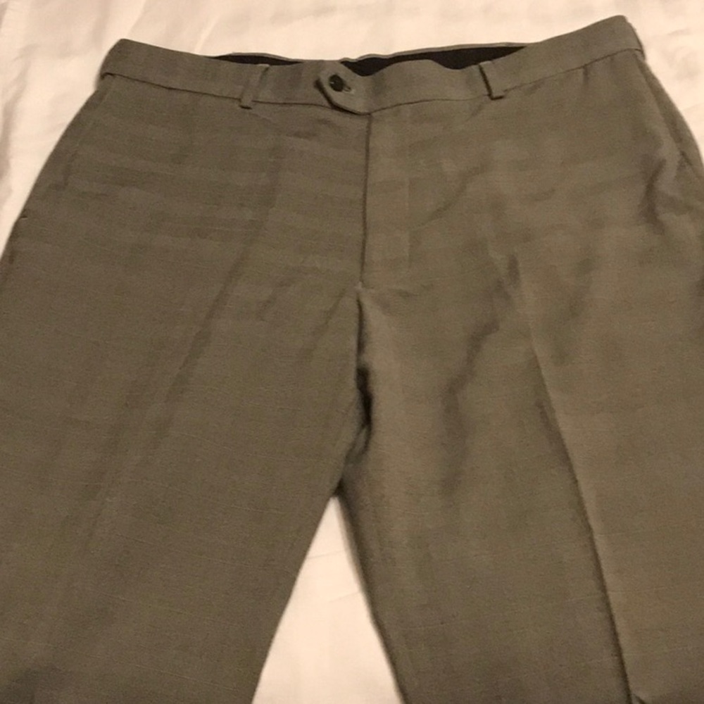 Stanford pleated plaid dress pants 38x32